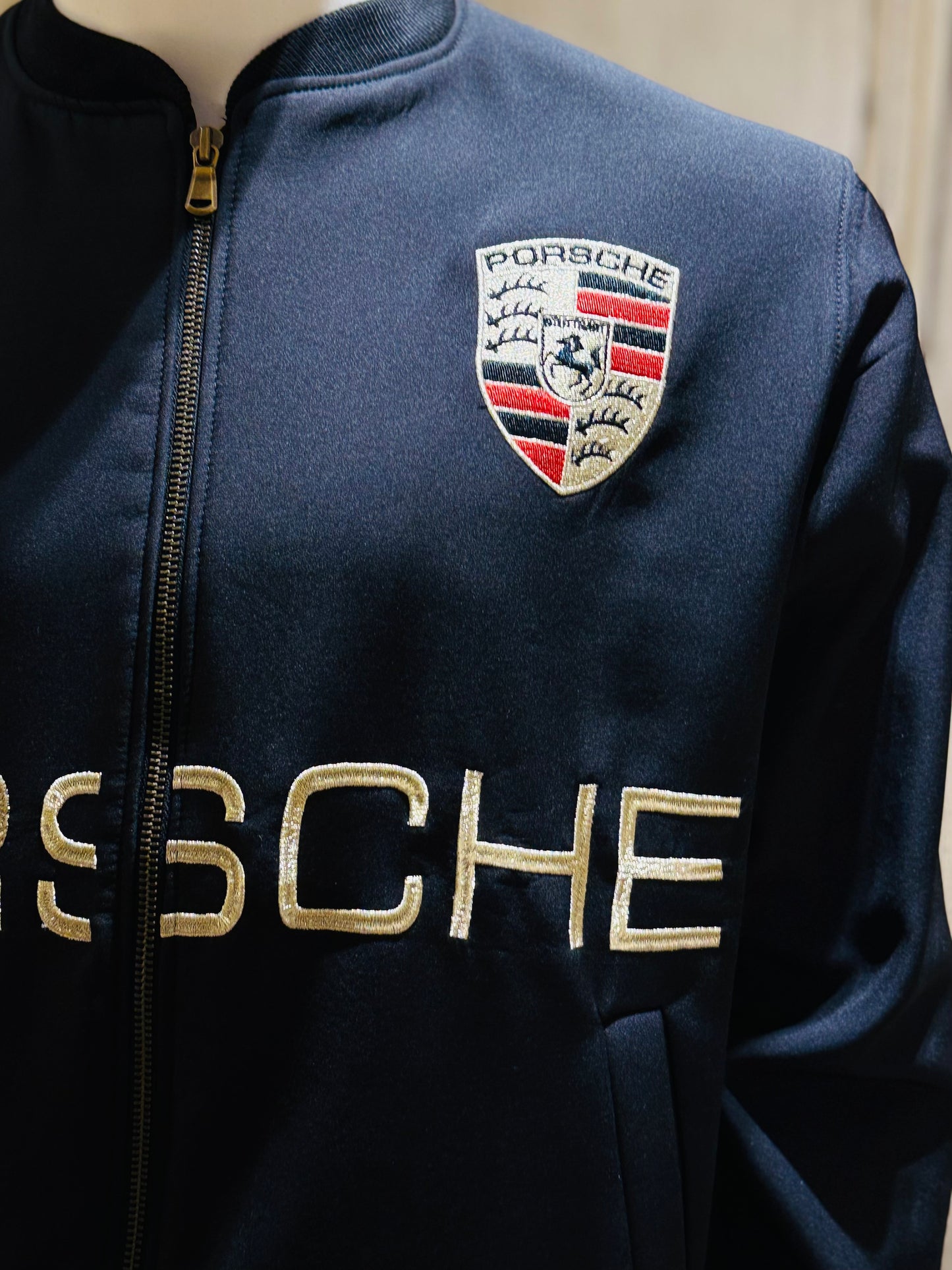 Porsche sweater gold Title⚜️